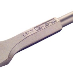 AMPCO SAFETY TOOLS-7.75" PNEU SCALING CHISEL-.680 RD SK-AMPCO SAFETY-065-CP-20-ST